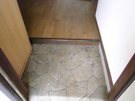 Entrance. There cupboard. Small entrance stepped