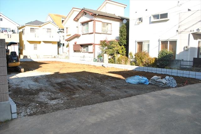 Local appearance photo. Local (12 May 2013) Shooting