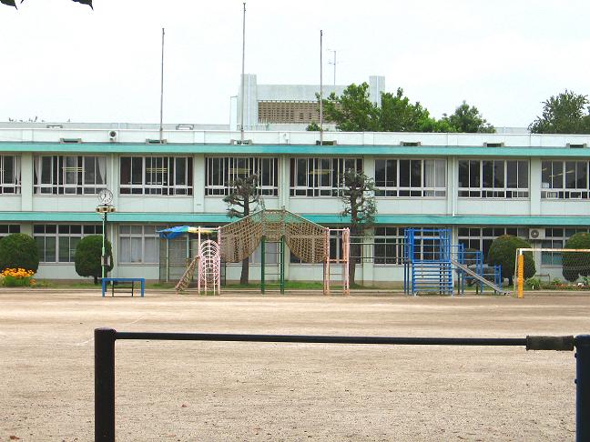 Primary school. Municipal Meiho up to elementary school (elementary school) 295m