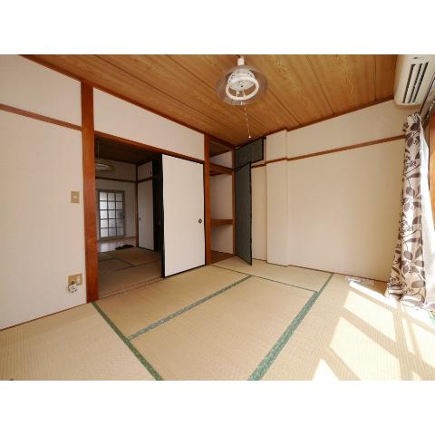 Living and room