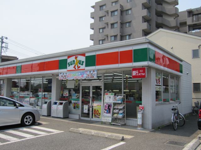 Convenience store. 480m until Thanksgiving (convenience store)