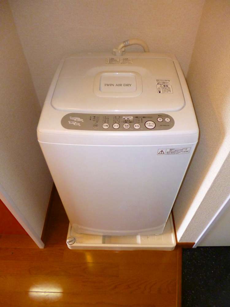 Other Equipment. There is a washing machine (the product may change. )
