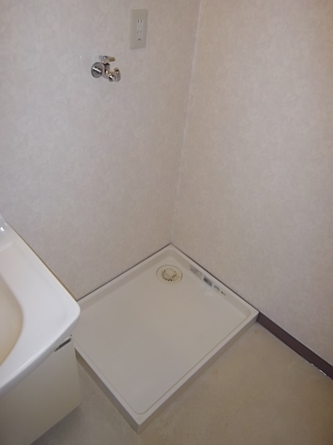 Other Equipment. Indoor Laundry Storage