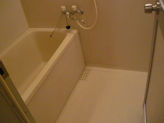 Bath. bath. In place to heal fatigue of the day