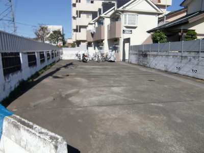 Parking lot