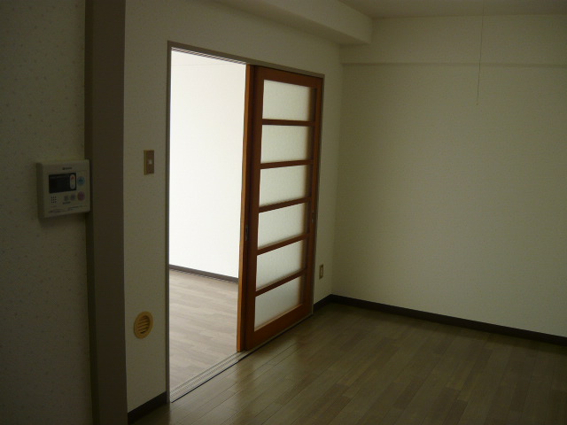 Living and room. Dining space