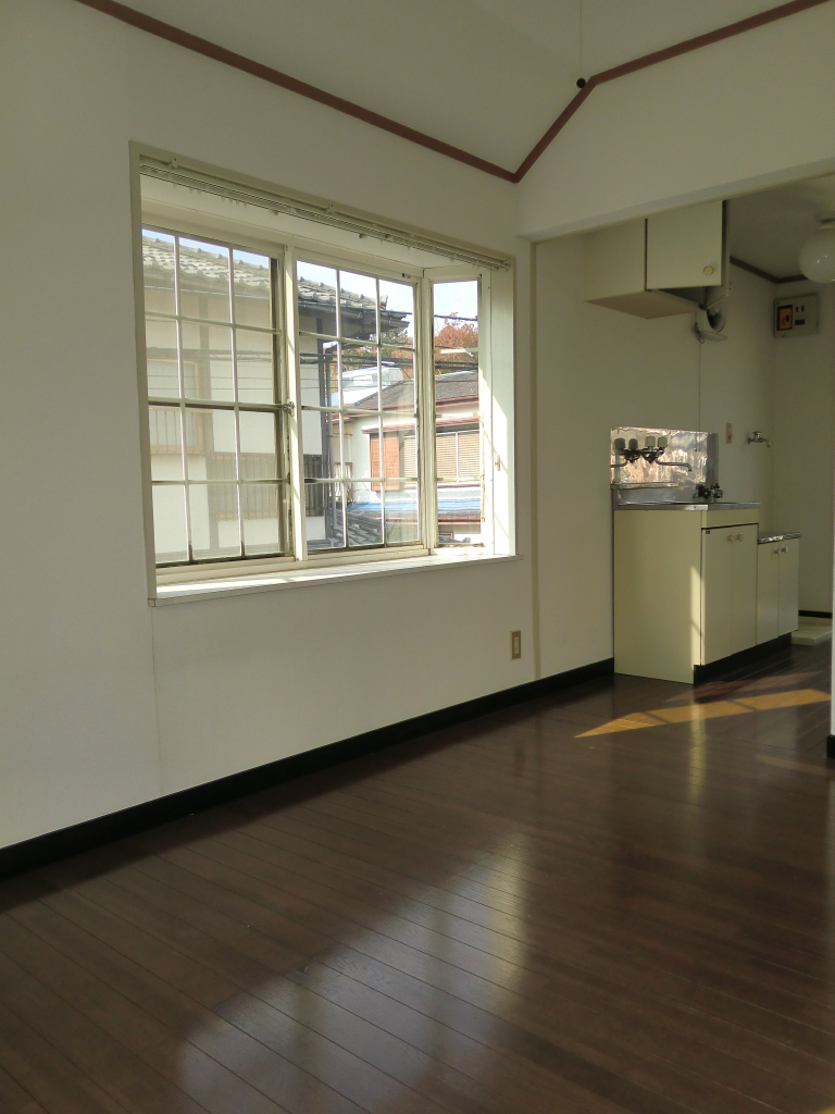 Kitchen. Room 201