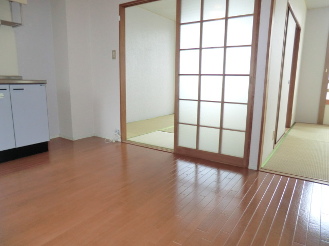Living and room