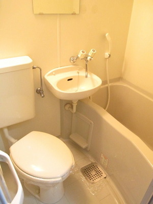 Bath. bus toilet Wash