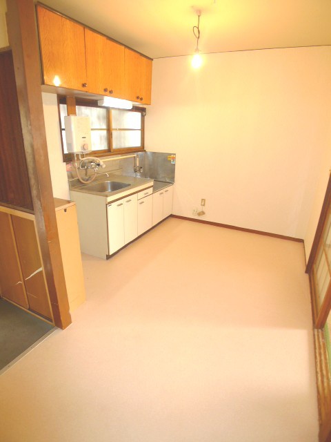 Kitchen. dining