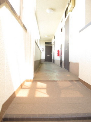 Other common areas. aisle