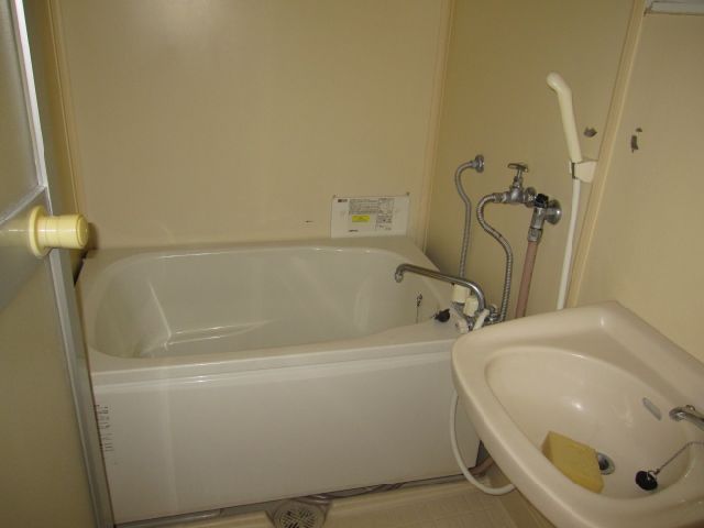 Bath. We bathtub exchange