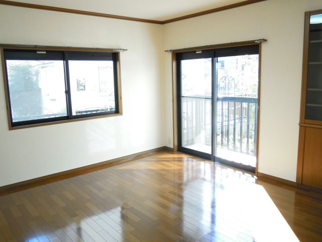 Living and room