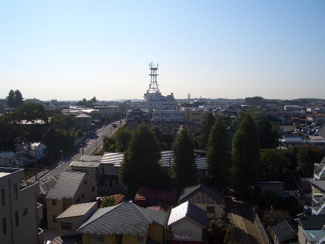 View photos from the dwelling unit. View from the site (October 2013) Shooting
