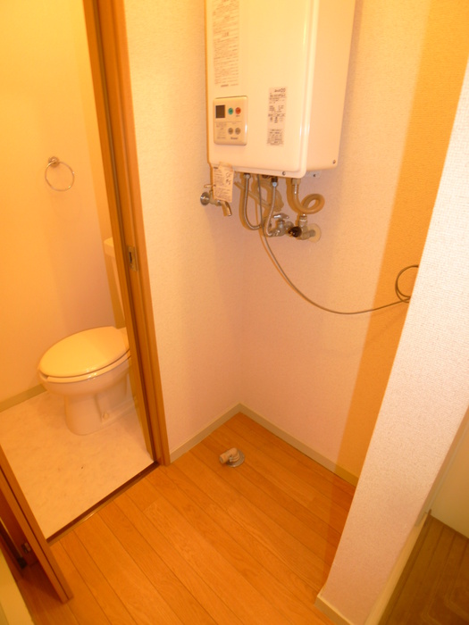 Washroom. Laundry Area indoor