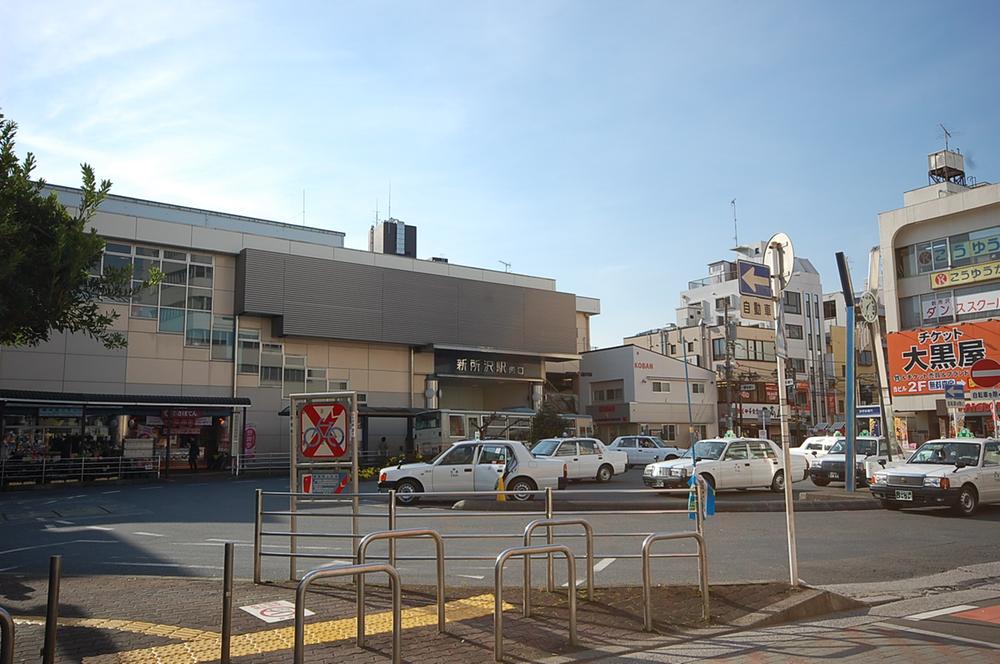 station. If climb stairs of 560m Station to Shin Tokorozawa Station, There is a Seiyu price cheap.