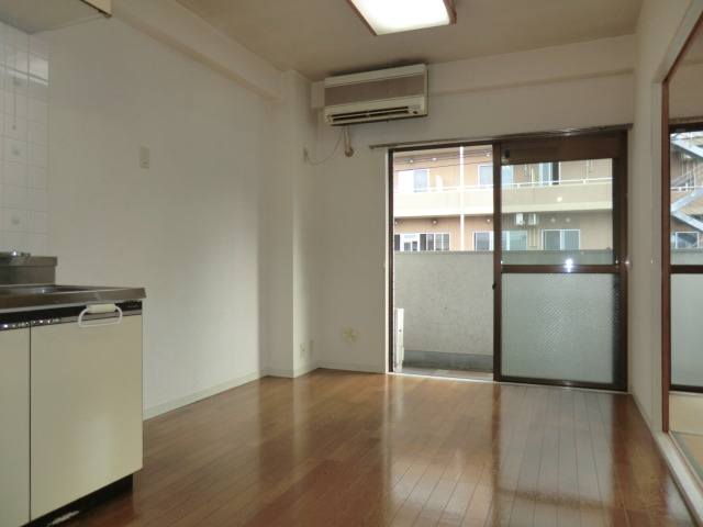 Living and room