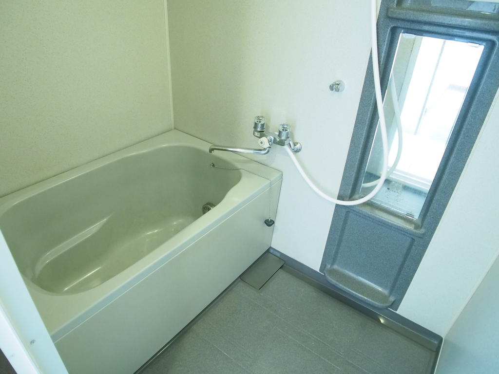 Bath. Living