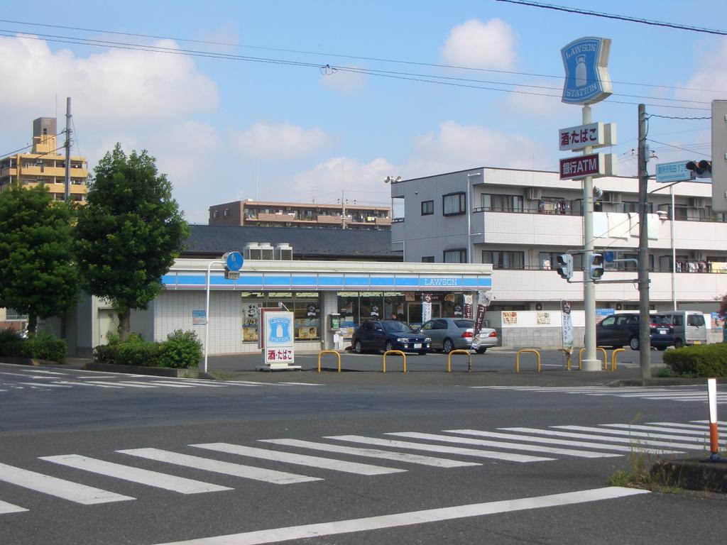 Convenience store. Lawson Higashitokorozawa Wada chome store up (convenience store) 483m