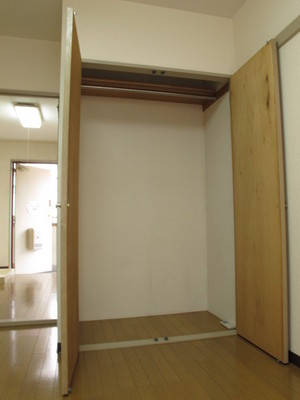 Receipt. closet