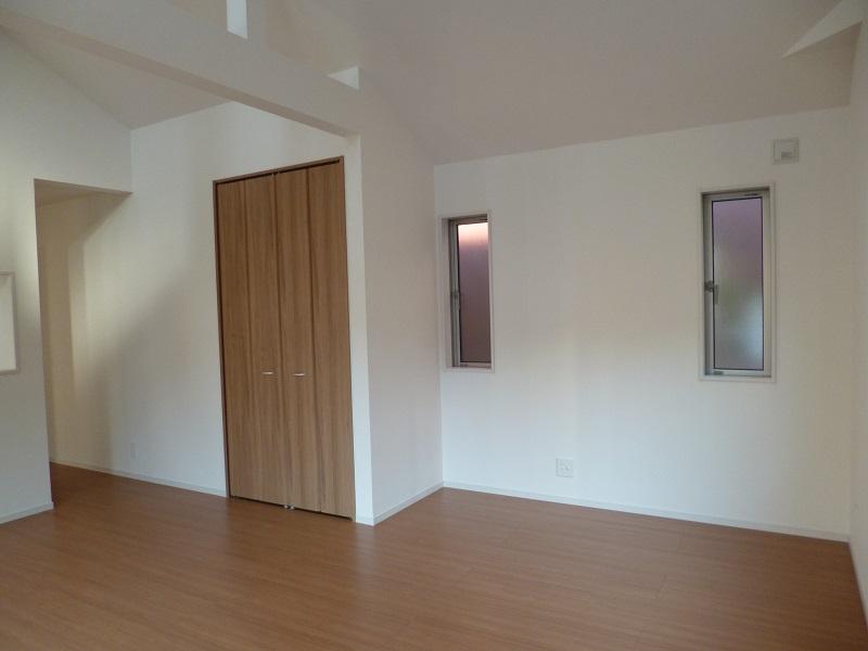 Living. Local (December 2, 2018) Shooting