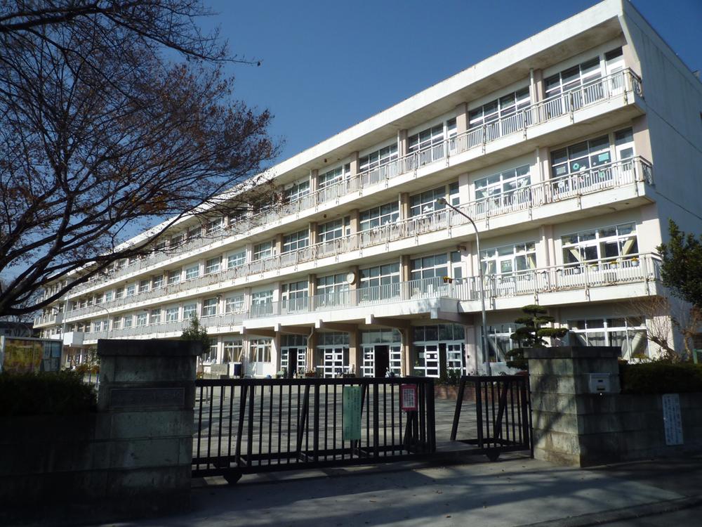 Primary school. Miyamae until elementary school 1280m