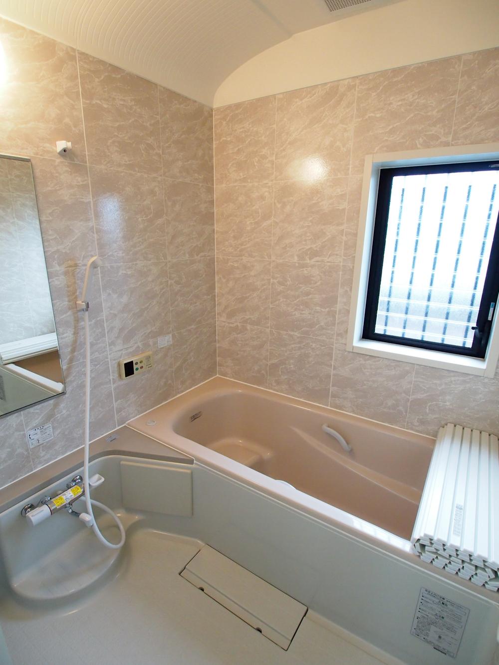 Bathroom. Local (September 2013) Shooting