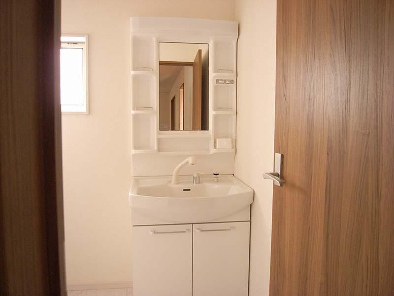 Same specifications photos (Other introspection). Same specifications