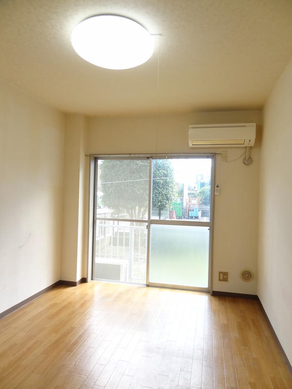 Living and room