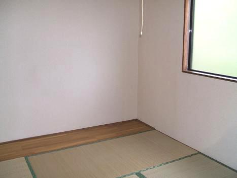 Other room space. 6 Pledge Japanese-style room. Convenient to furniture yard with plates.