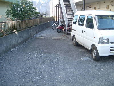 Other. 5m to the parking lot (Other)