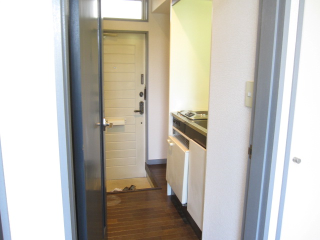 Living and room. Kitchen space.