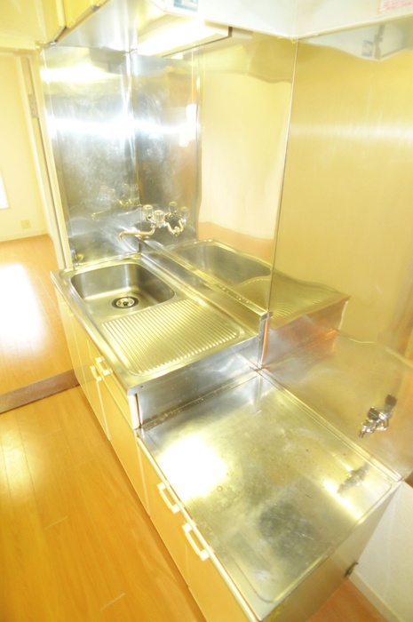 Kitchen. Kitchen