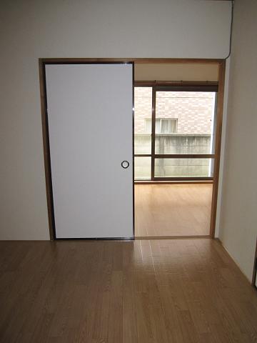 Other room space. The middle of the Western-style