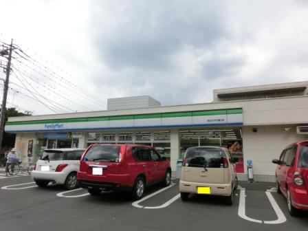 Convenience store. 45m to Family Mart (convenience store)