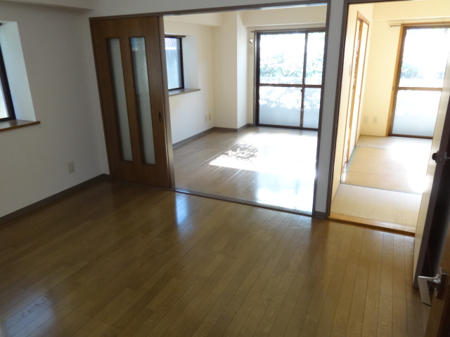 Living and room