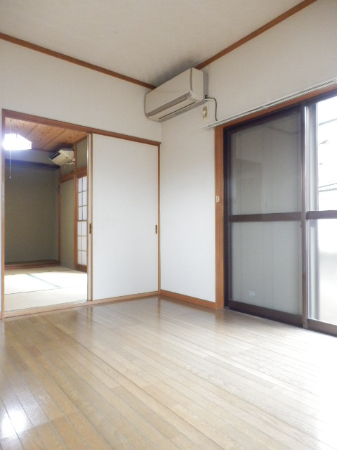 Living and room