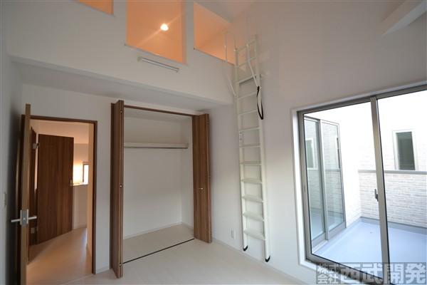 Non-living room. It is with loft