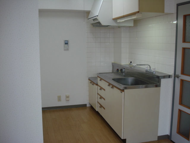 Kitchen. Gas stove installation Allowed
