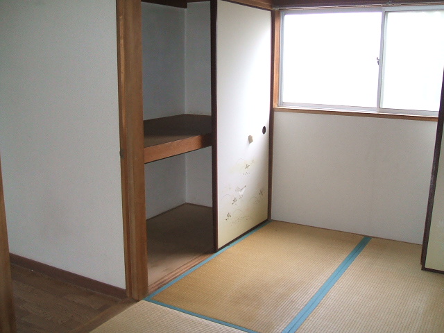 Other room space. Western-style 4.5 tatami