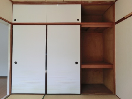 Receipt. Japanese-style room ・ There is a closet of the upper closet with