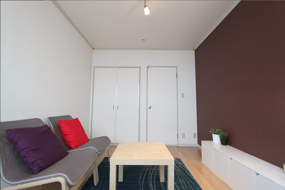 Living and room. Interior looks better! ※ Furniture is not included