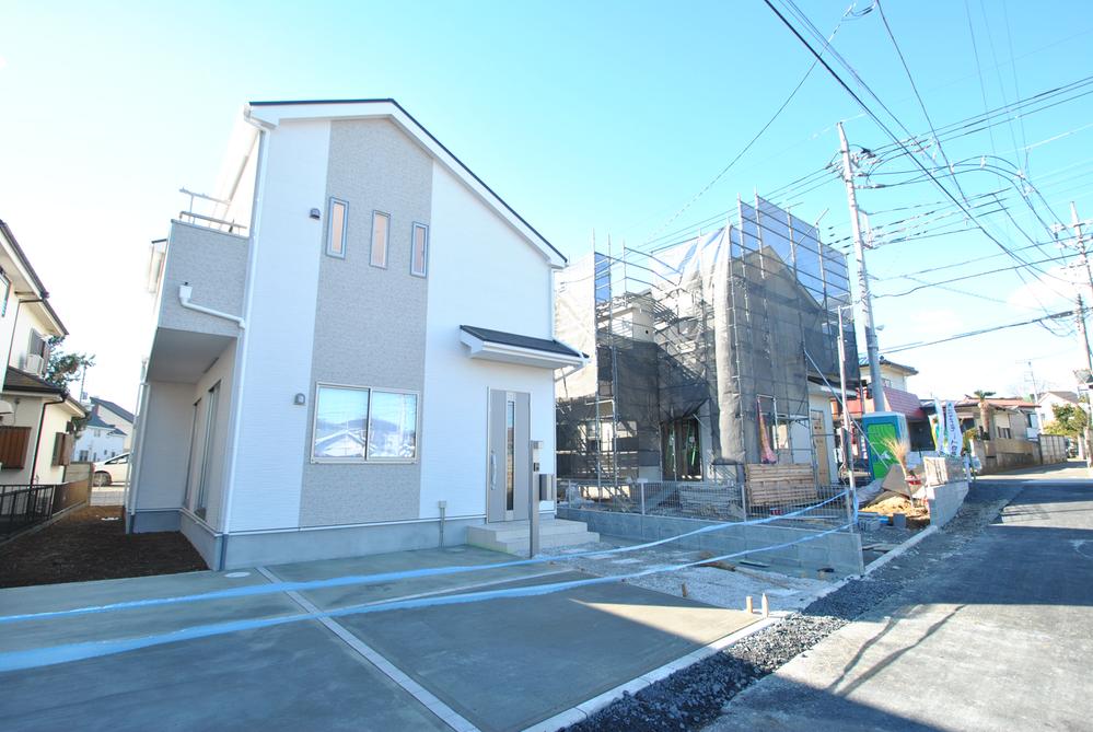 Local appearance photo. Local (12 May 2013) Shooting