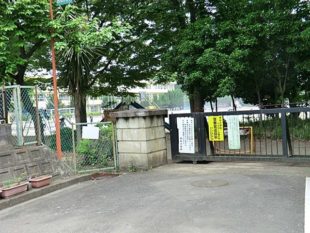 Primary school. Tokorozawa 1174m to stand Wakamatsu elementary school