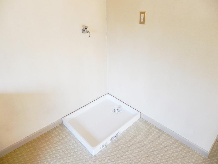 Other. Washing machine in the room