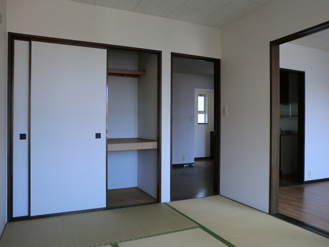 Living and room