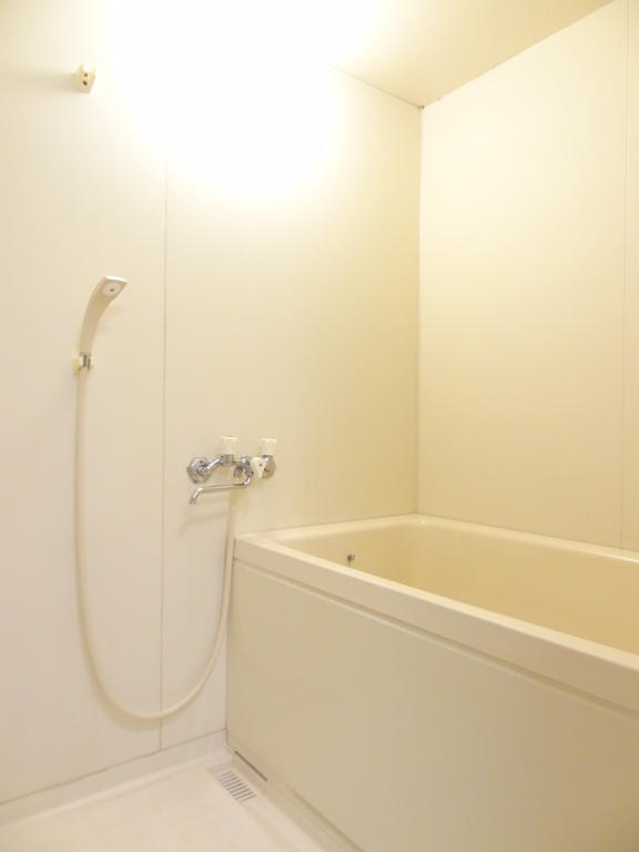 Bath. With bath reheating function!