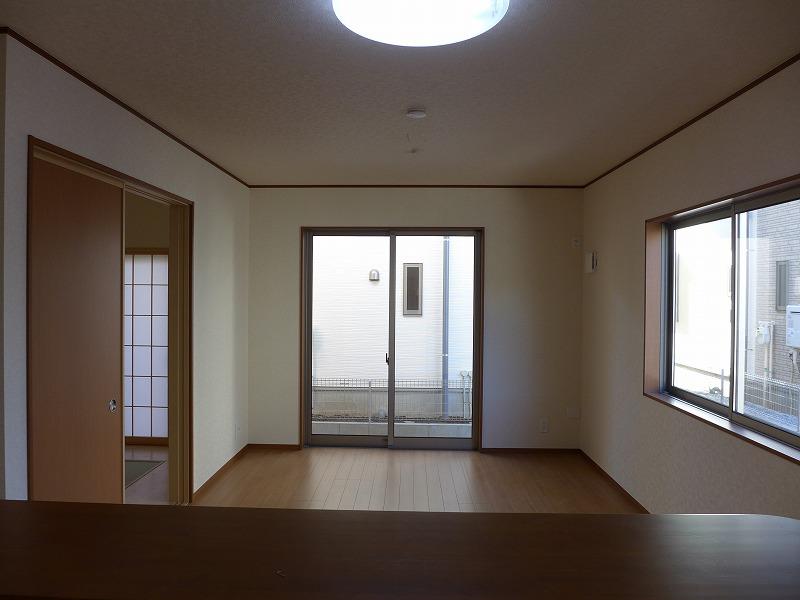 Living. Local (November 29, 2013) Shooting