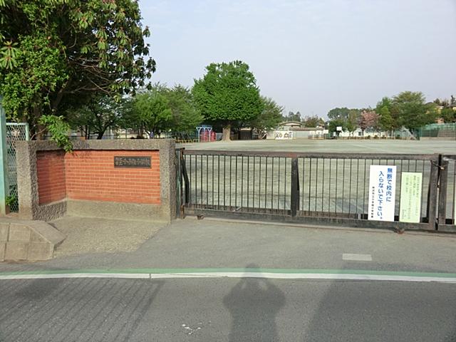 Primary school. Tokorozawa Municipal Kotesashi to elementary school 373m