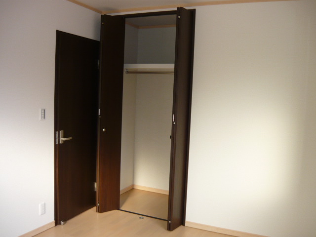Other room space. The entrance side Western-style and storage